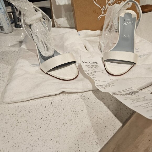 Shoes - Picture 1 of 4